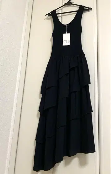 ZARA 비대칭 프릴 도킹 원피스 (택 포함 새상품)
