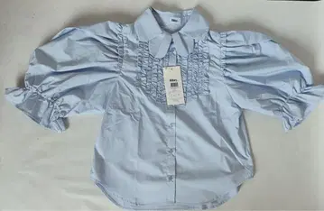 "미사용 새상품" Bibiy. CORA PUFF BLOUSE 블루