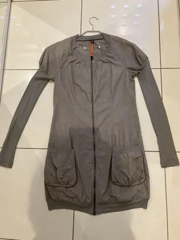 Cop Copine 카키 베이지 얇은 소재 집업 여성용 사이즈 38