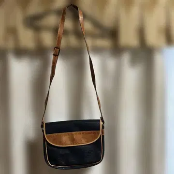 tacchini 숄더백 블랙과 브라운