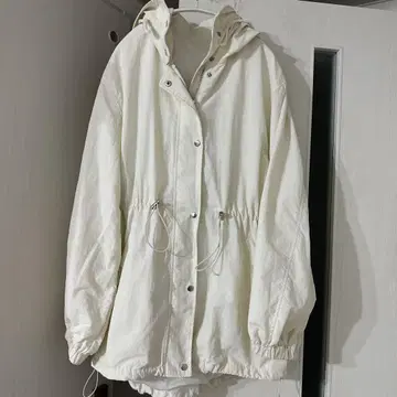 화이트 후드 부착 자켓(OPAQUE)