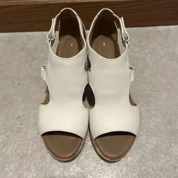 클락스 샌들 24cm