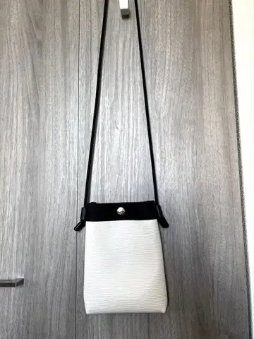 TOPKAPI 사코슈 스마트폰 숄더백 블랙