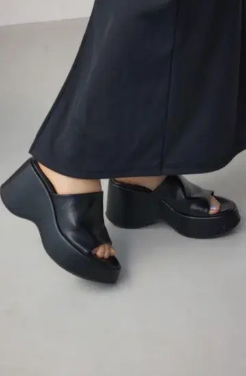 AZUL by moussy 플랫폼 뮬 샌들 S 사이즈