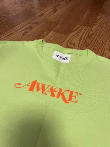 AWAKE 티셔츠