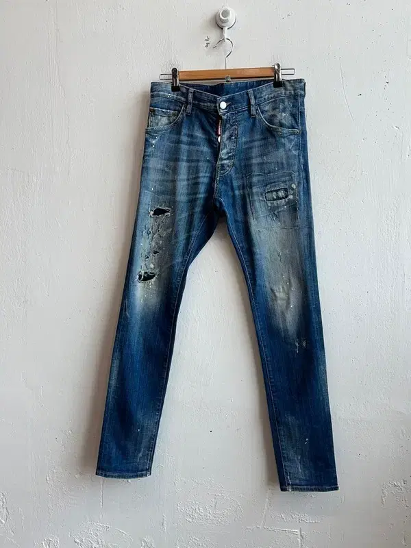 Dsquared2 Distressed Detail Slim Denim Pants Made in ITALY