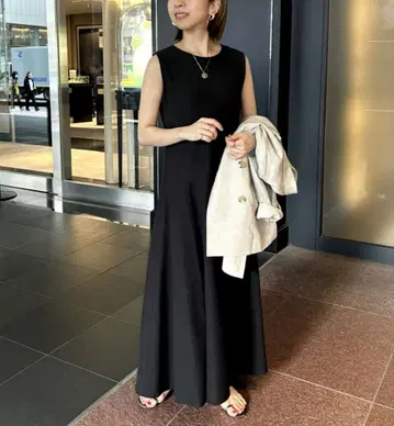 Loungedress 컷 플레어 원피스