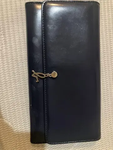 agnis b. VOYAGE 네이비 3단 폴더형 지갑