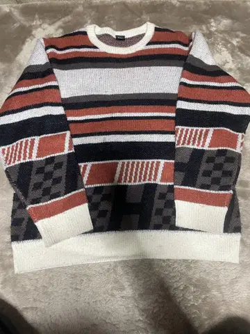 HUF 니트 (L 사이즈)