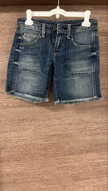 다크 블루 숏 팬츠 밑단 프린지