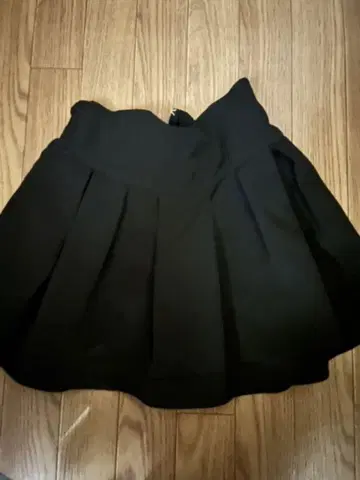 미셸 마카롱 블랙 스커트