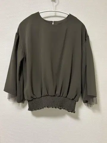 모니레 MONILE 카키 팬츠 셋업
