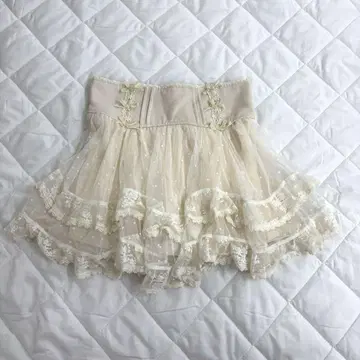 LIZLISA 프릴 레이스가 있는 화이트 미니 스커트 바지