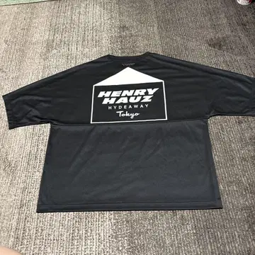 HENRY HAUZ 블랙 티셔츠 M 사이즈