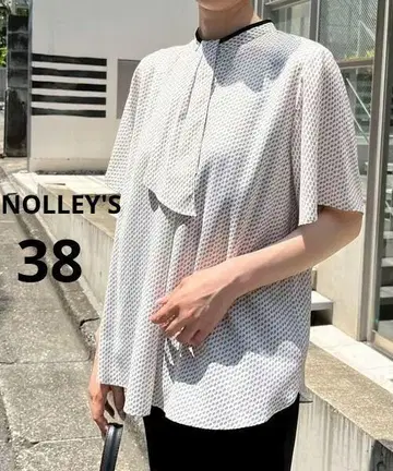 2023년 새상품급 노리즈 보타이 2WAY 블라우스 사이즈 38