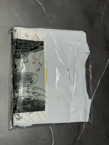 사카이 25ss 제임스 딘 티셔츠 화이트 사이즈 4