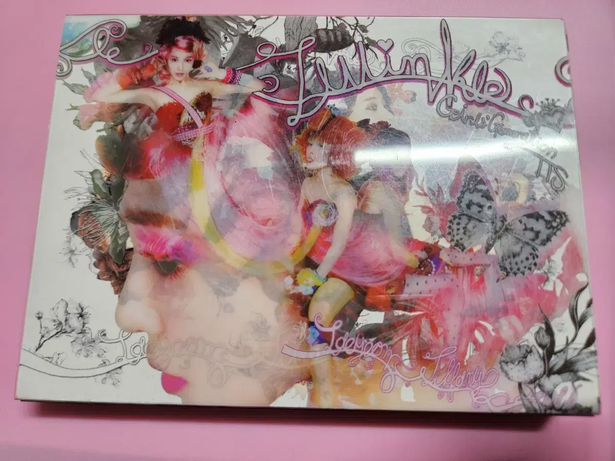 Girls Generation Taetiseo Twinkle Autographed Album