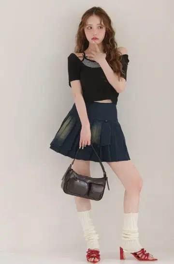 레이어드 스타일 리본 포함 상의