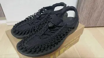 KEEN 샌들 블랙 박스 있음