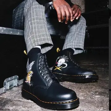 Dr.Martens 닥터마틴 SOUVENIR 수베니어 UK9