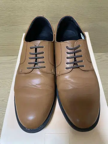 브라운 레이스업 신발