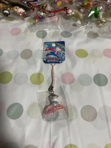 헬로키티 오로라 돌고래 스트랩