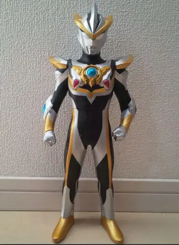 울트라맨 루브 피규어 약 30cm