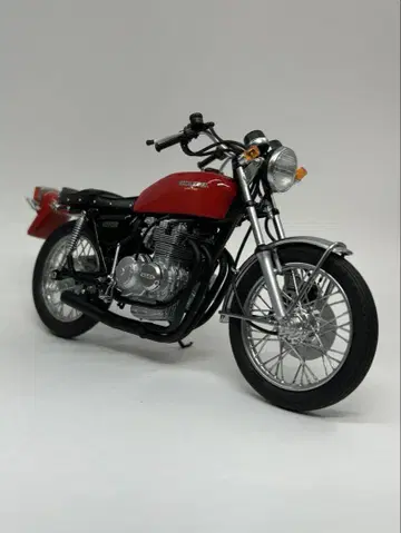아오시마 혼다 CB400F 특공의 타쿠 마보 사양