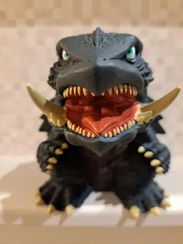 가메라 피규어 이빨 포함 약 12cm 상자 없음