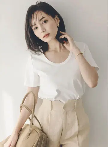 실크 터치 코튼 U 넥 T 셔츠
