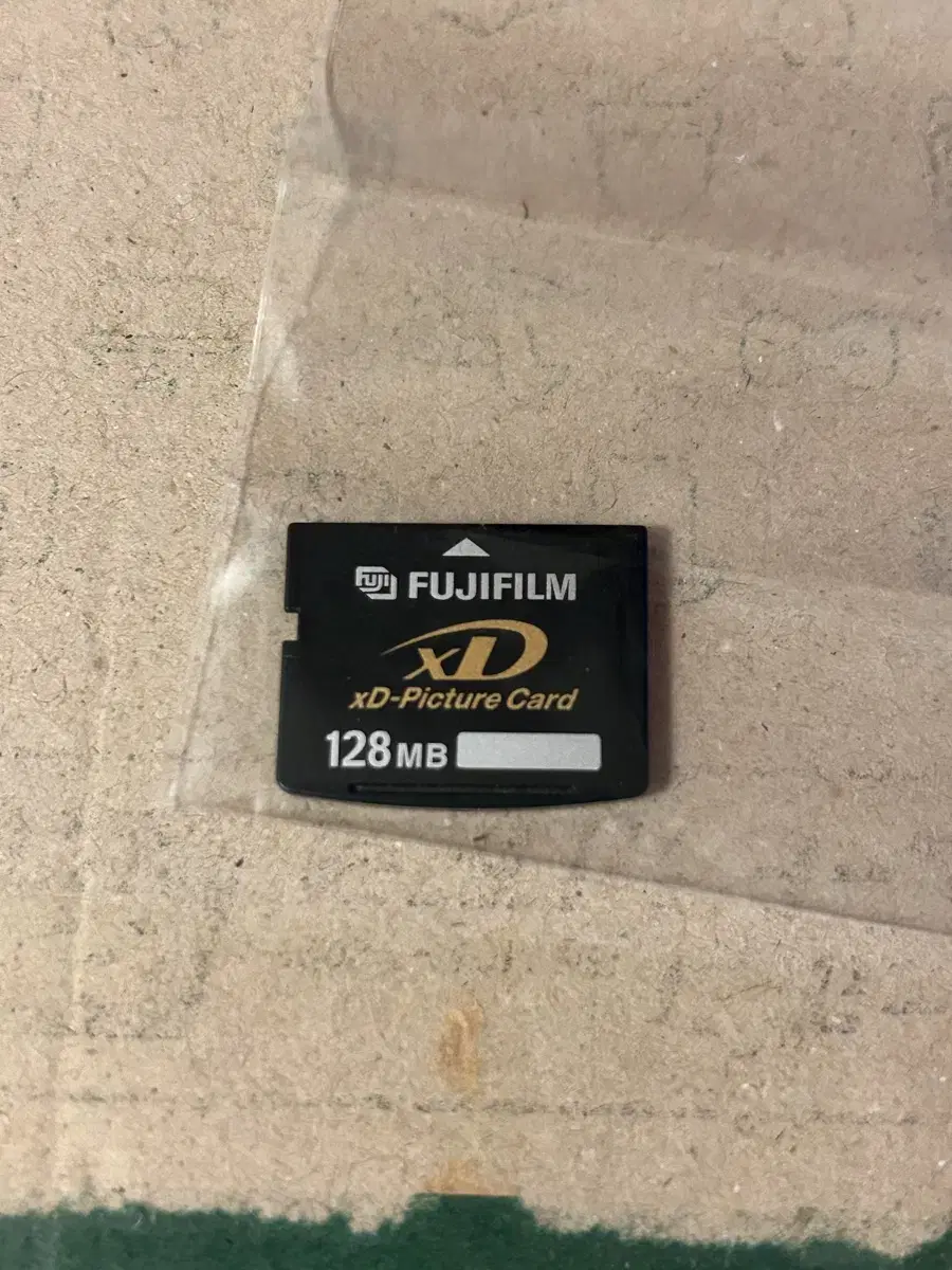 후지필름 xD카드(픽처 카드) 128MB 메모리 판매합니다! 빈티지디카