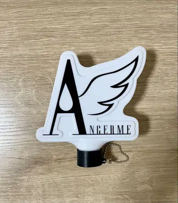 안주루무 응원봉 탑