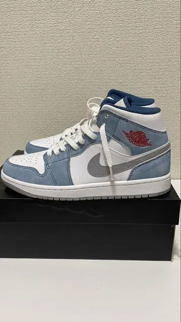 aj1 mid 하이퍼 로얄