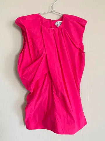 택 포함 새상품 COS 슬리브리스 블라우스 핑크 민소매