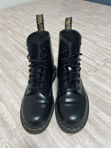 Dr.Martens 8홀 부츠 UK7 26cm