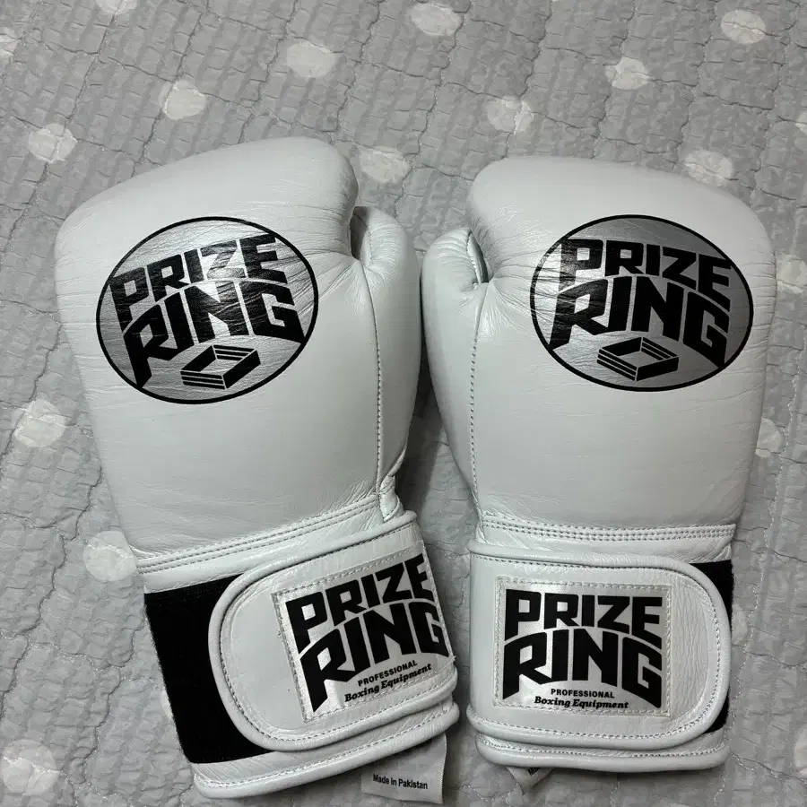 PRIZE RING “Professional SS”モデル 8oz ホワイト Professional SS boxing gloves All White 8oz/10oz/12oz