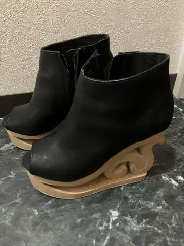 jeffrey campbell 스케이트 밑창 오픈토 샌들
