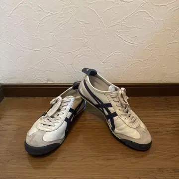 오니츠카타이거 스니커즈