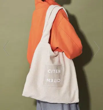 CITEN 반짝이는 클리어 로고 토트백 새상품급