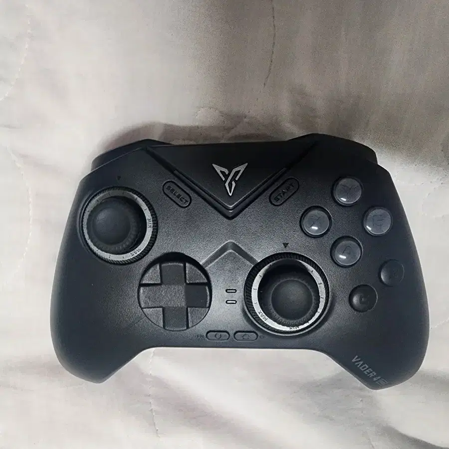 조이트론 플라이디지 베이더 4 프로 게임 패드