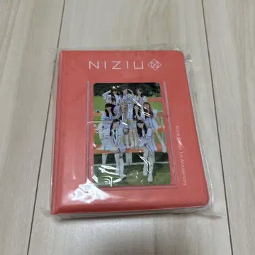 NIZIU 데뷔 1주년 기념 포토 카드 케이스