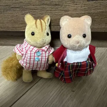 실바니아 다람쥐와 곰