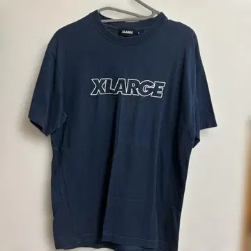 XLARGE 네이비 로고 티셔츠