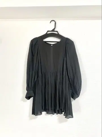 블랙 프릴 쉬폰 탑