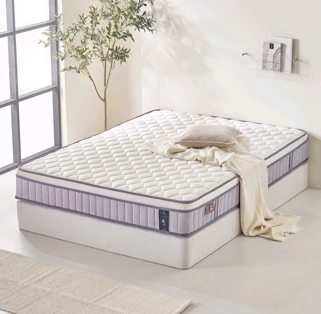 Quick Sale) Well Furniture Pillow Top Mattress Q