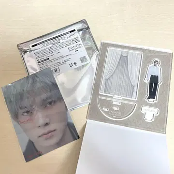 ENHYPEN 희순 아크릴 스탠드 + 엽서