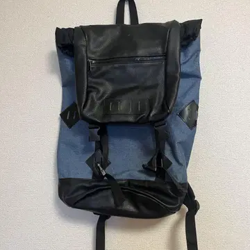 파랑과 블랙 롤 탑 백팩