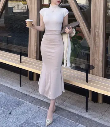 QUNG 사이드 라인 머메이드 스커트