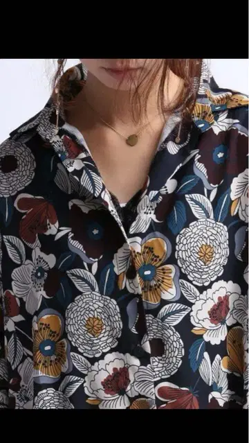 안티카 꽃무늬 긴팔 셔츠