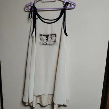 무민 프린트 슬리브리스 튜닉